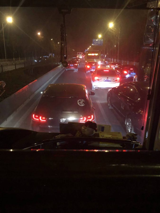 刚出熟悉的后厂村路，9点以后还是那么堵