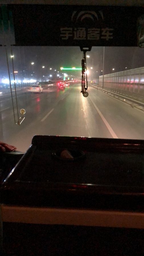 走在京藏高速上