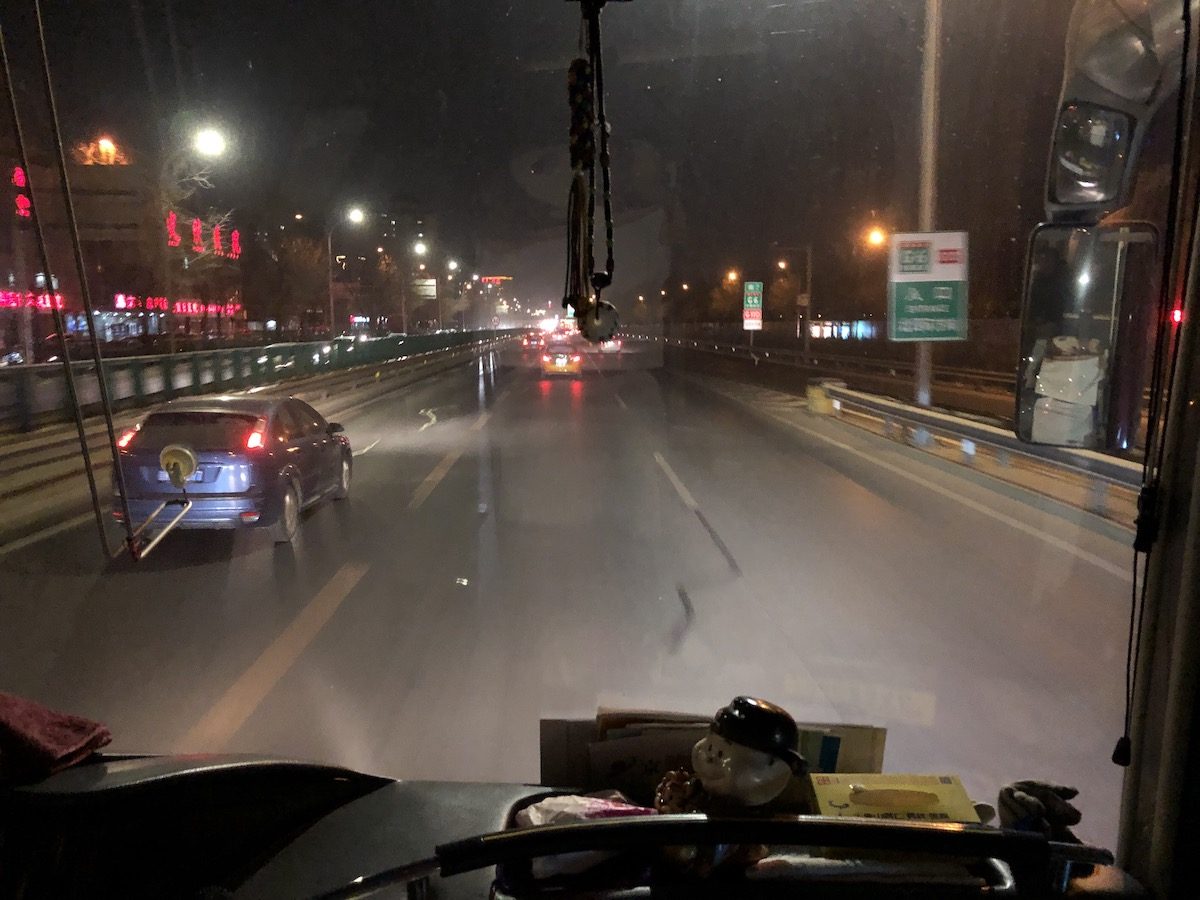 从G7转到G6了，听导游说到天津的酒店，差不多要11点30