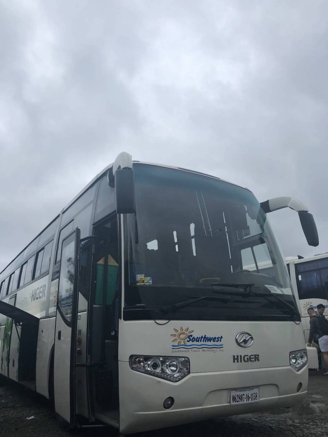 接我们去码头的巴士，后面要从码头坐船去长滩岛