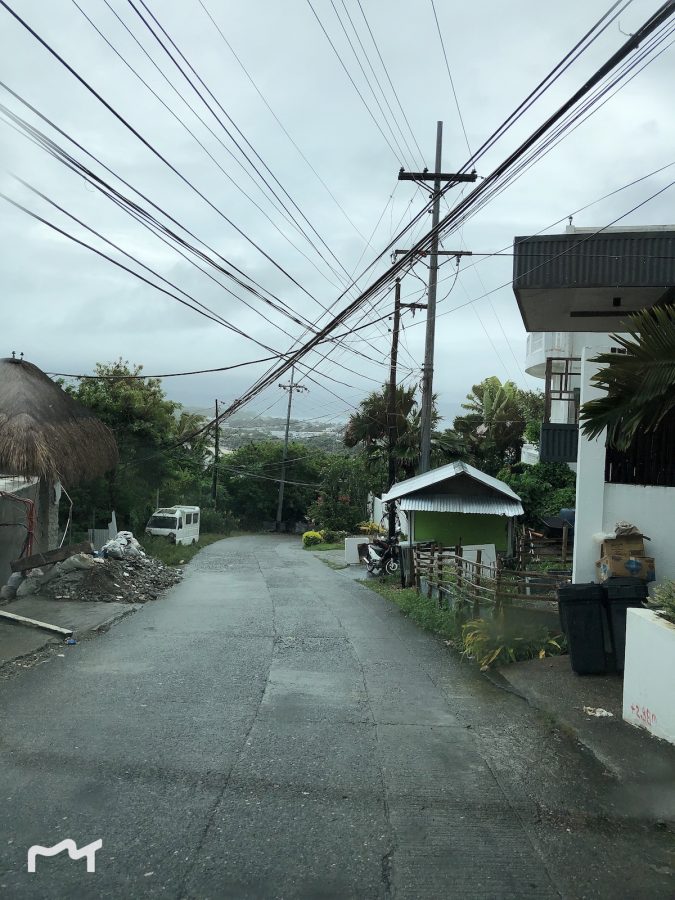 在长滩岛非市中心的地方都很偏僻，是图上的样子