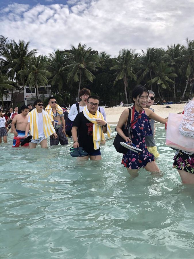 大部队开始登船一