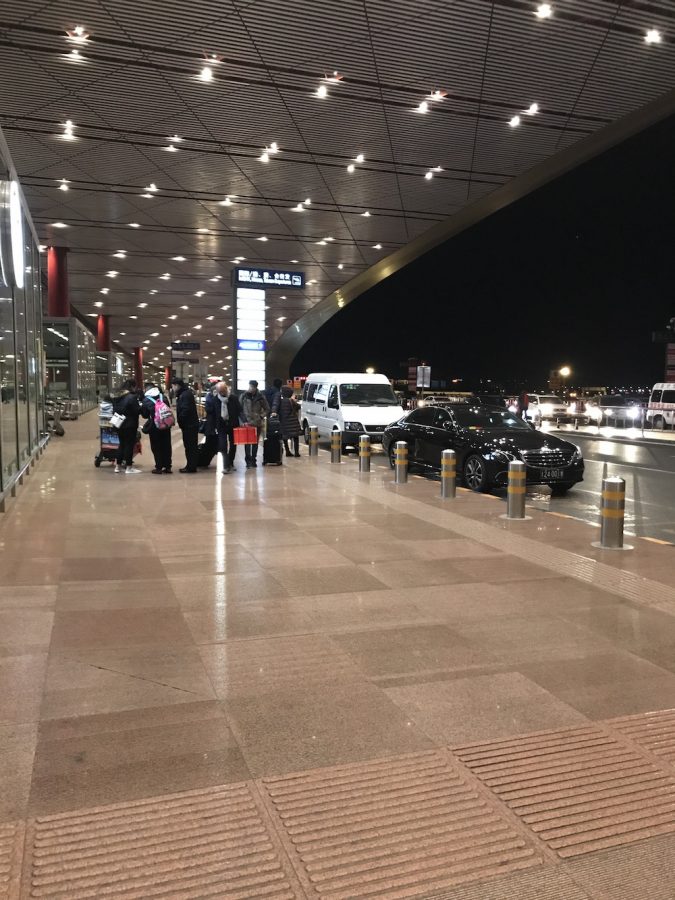 九点十几分就到了T3航站楼,没怎么堵车