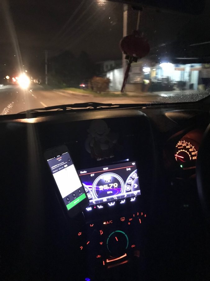 打车去网红海鲜餐-大茄来了